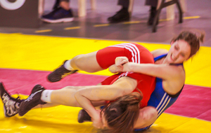 STAGE DE LUTTE LIBRE ET FEMININE